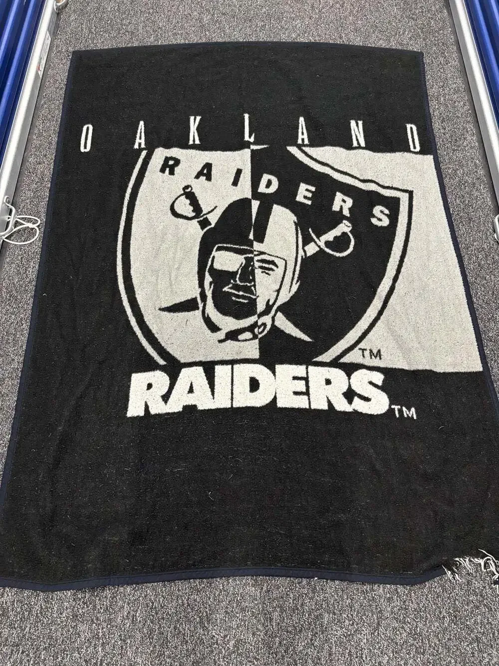 Vintage Oakland Raiders Woven Reversible Poncho/Throw Blanket